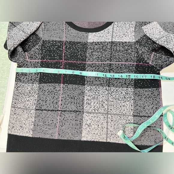 RAG & BONE Black and gray TEGAN plaid crew neck sweater size M. - Picture 13 of 14